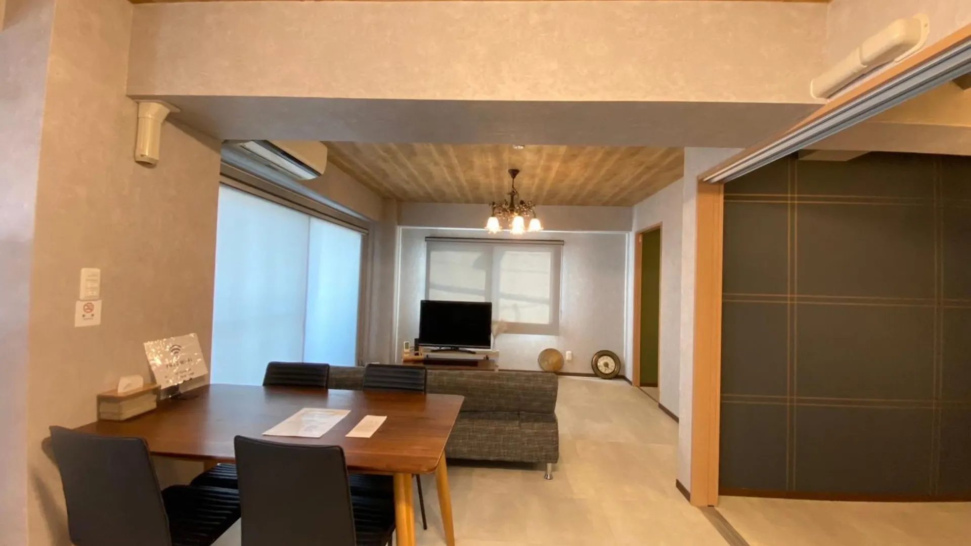 Lägenhet Suite Room Paypayヤフオクドーム Darinホークス通り2F Fukuoka  Japan
